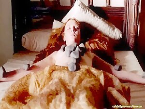 Isolda Dychauk nude , boobs scene in Borgia 2