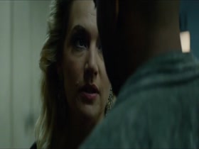 Teresa Palmer, Kate Winslet in Triple 9 (2016) 1