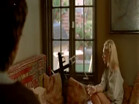 Brie Larson, Juno Temple in Greenberg (2010)