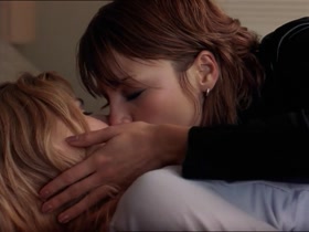 Amy Adams, Lauren German in Standing Still (2005) 17