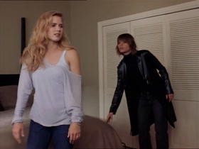 Amy Adams, Lauren German in Standing Still (2005) 5