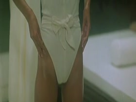 Laura Gemser, Sylvia Kristel lesbian massage 2