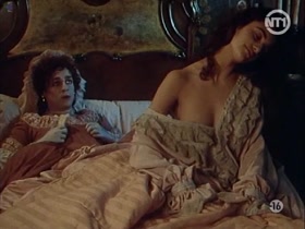 Penelope Cruz in Serie rose.Elle et lui (1991) 12