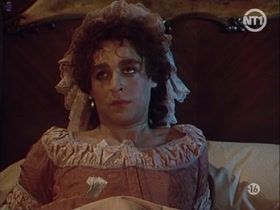 Penelope Cruz in Serie rose.Elle et lui (1991) 15