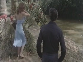 Rosa Gloria Vasquez in Savana violenza carnale (1979) 13