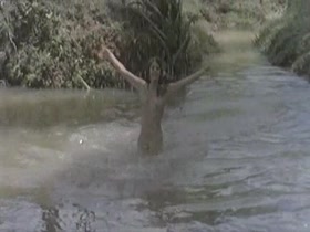 Rosa Gloria Vasquez in Savana violenza carnale (1979) 14