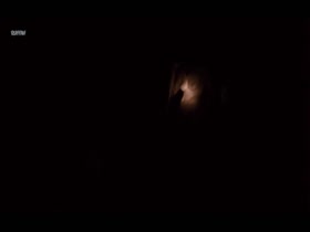 Magdalena Poplawska in Between Two Fires 7