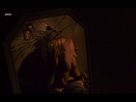 Magdalena Poplawska in Between Two Fires 9