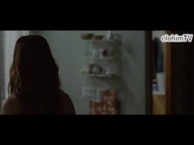 Irene Azulea in Las oscuras primaveras (2014) 8