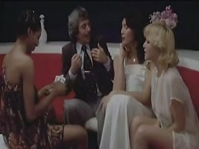 Africa Pratt Poolside , Explicit In Los bingueros (1979) 14
