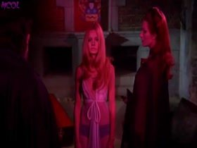 Helga Line in Il Terrore Sorge dalla Tomba (1973) 13