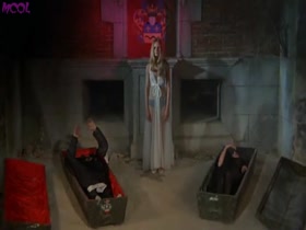 Helga Line in Il Terrore Sorge dalla Tomba (1973) 9