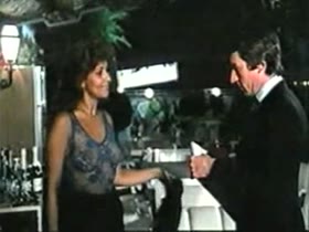 Jenny Llada in Que vienen los socialistas (1982) 13