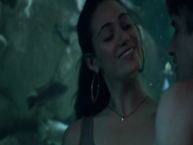 Emmy Rossum, Sasha Alexander, Shanola Hampton, Paige Diaz in Shameless S06E01 (2016) 14