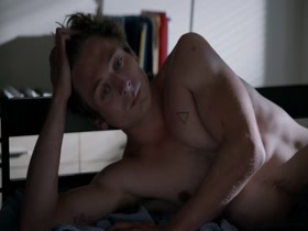 Emmy Rossum, Sasha Alexander, Shanola Hampton, Paige Diaz in Shameless S06E01 (2016) 3