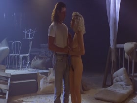 Sherilynn Fenn in Two Moon Junction (1988) 14