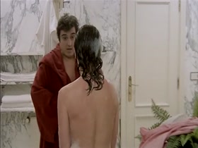 Jenny Llada, Beatriz Escudero in El currante (1983) 11