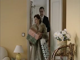 Jenny Llada, Beatriz Escudero in El currante (1983) 5