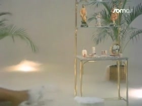 Maria Jose Cantudo in Piernas cruzadas (1984) 7