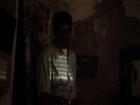 Emma Suárez in Contra el viento (1990) 1