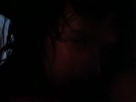 Emma Suárez in Contra el viento (1990) 11