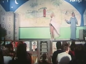 Barbara Rey in Virilidad a la española (1977) 5