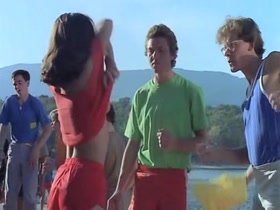Alejandra Grepi in El rollo de septiembre (1985) 18