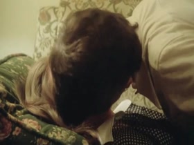 Cristina Galbo in Hasta que el matrimonio nos separe (1977) 9