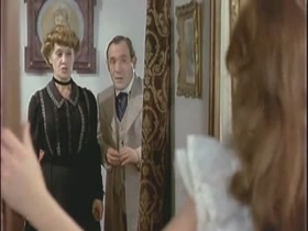 Azucena Hernandez in La Momia nacional (1981) 2
