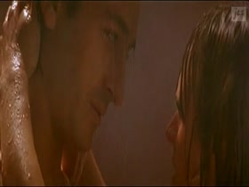 Emma Suarez nude, shower sex scene in Tierra (1996) 12