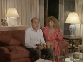 Pilar Alcon in Los presuntos (1986) 11