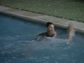 Pilar Alcon in Los presuntos (1986) 14