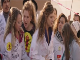 Alice Pol, Audrey Lamyy in Qui c est les plus forts 1