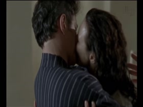 Valeria Cavalli in Le Grand Patron 12
