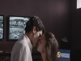 Deca na sonceto nude scenes (2014) 5