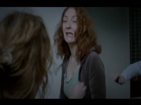 Caroline Delaunay in Hard s3e1 14