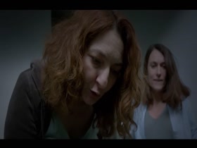 Caroline Delaunay in Hard s3e1 19