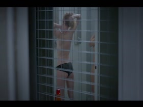 Caroline Delaunay in Hard s3e1 3
