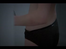 Caroline Delaunay in Hard s3e1 4