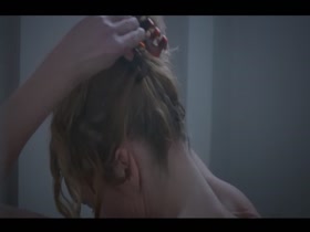 Caroline Delaunay in Hard s3e1 5