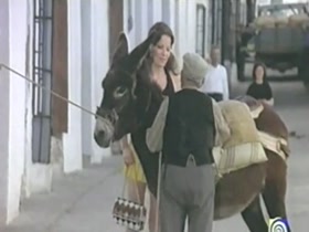 Aurora Bautista in Una vela para el diablo (1970) 12