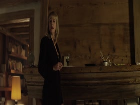 Karin Viard Lingerie , Blonde in L'amour est un crime parfait (2013) 17
