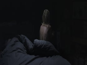 Karin Viard Lingerie , Blonde in L'amour est un crime parfait (2013) 20