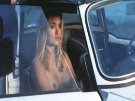 Maribel Martín in La novia ensangrentada (1972) 19