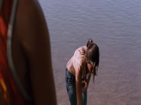 Diana Garcia, Paulina Gaitan in Sin Nombre (2009) 13