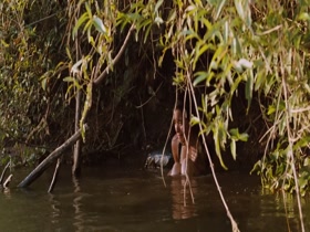 Diana Garcia, Paulina Gaitan in Sin Nombre (2009) 20