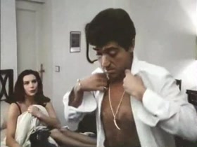 Alejandra Grepi in Playboy en paro (1984) 11