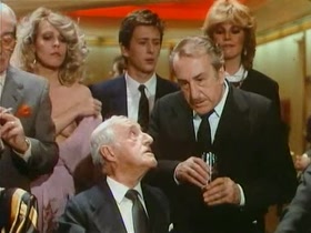 Esperanza Roy in A la palida luz de la luna (1985) 16