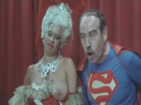 Silvia Aguilar in El carnaval de las bestias (1980) 20