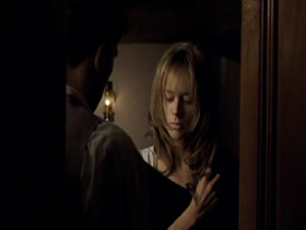 Emma Suárez in La ciudad de los prodigios (1999) 7